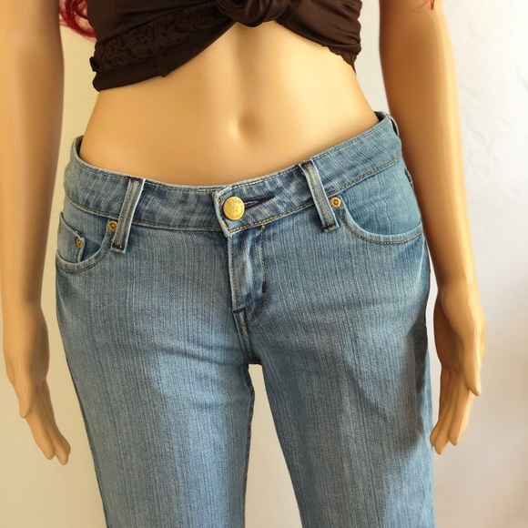 Levi’s signature jr, size 5 jeans low, slim, flare - Picture 3 of 7